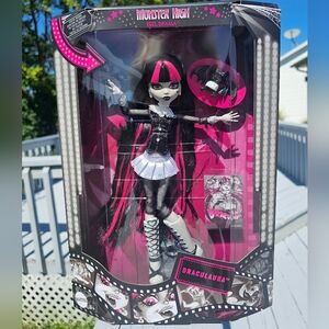 Monster High Reel Drama Doll Draculaura